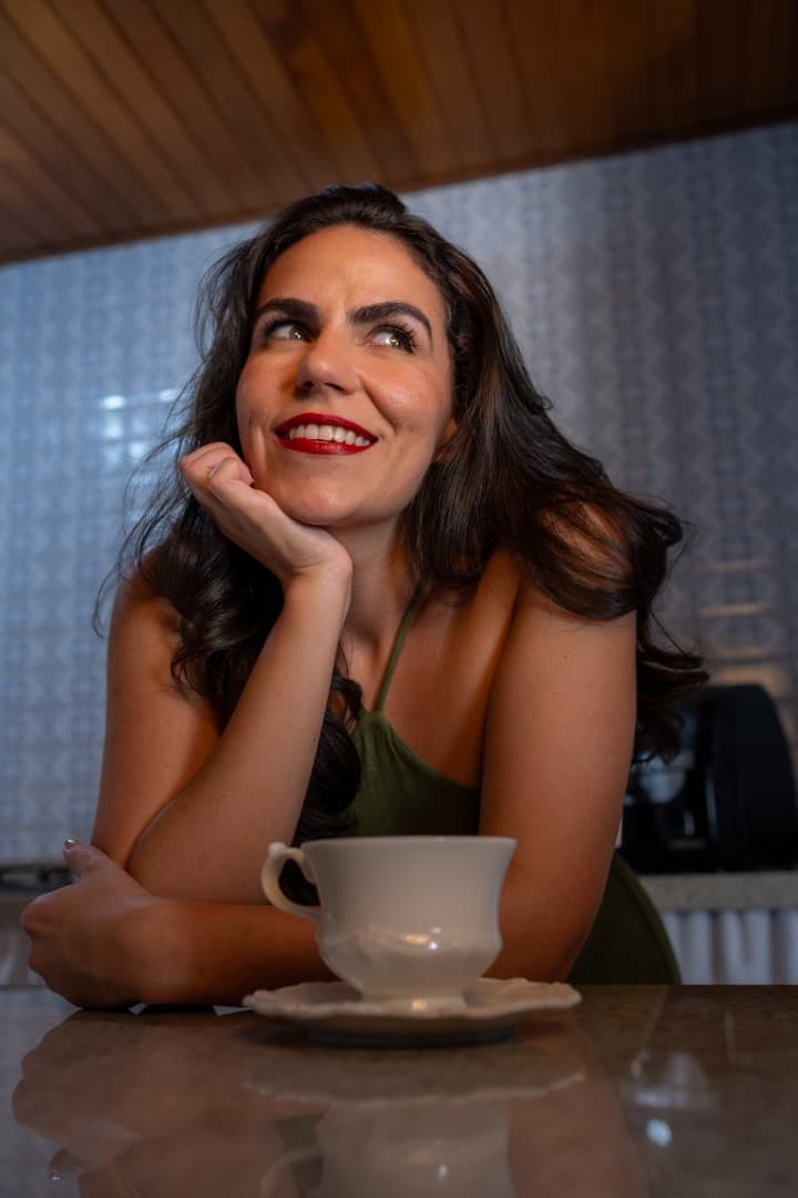Cecília Mauad na cozinha