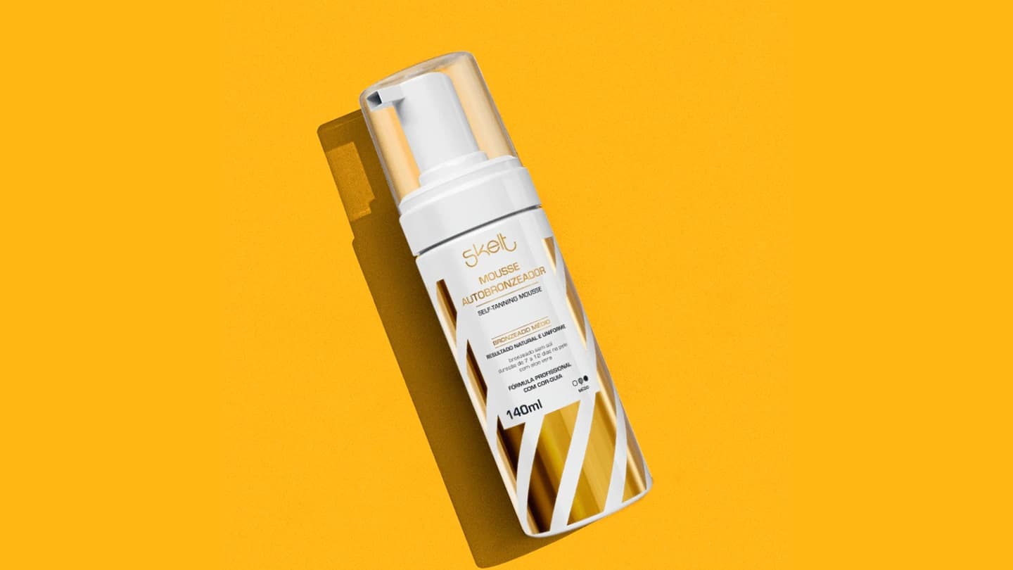 Mousse Autobronzeador da Skelt, em foto oficial do produto no site da marca